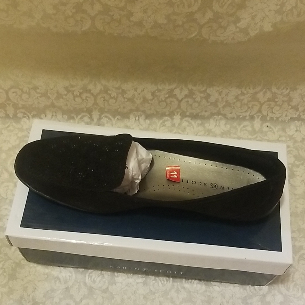 Karen Scott Women's Black Loafers